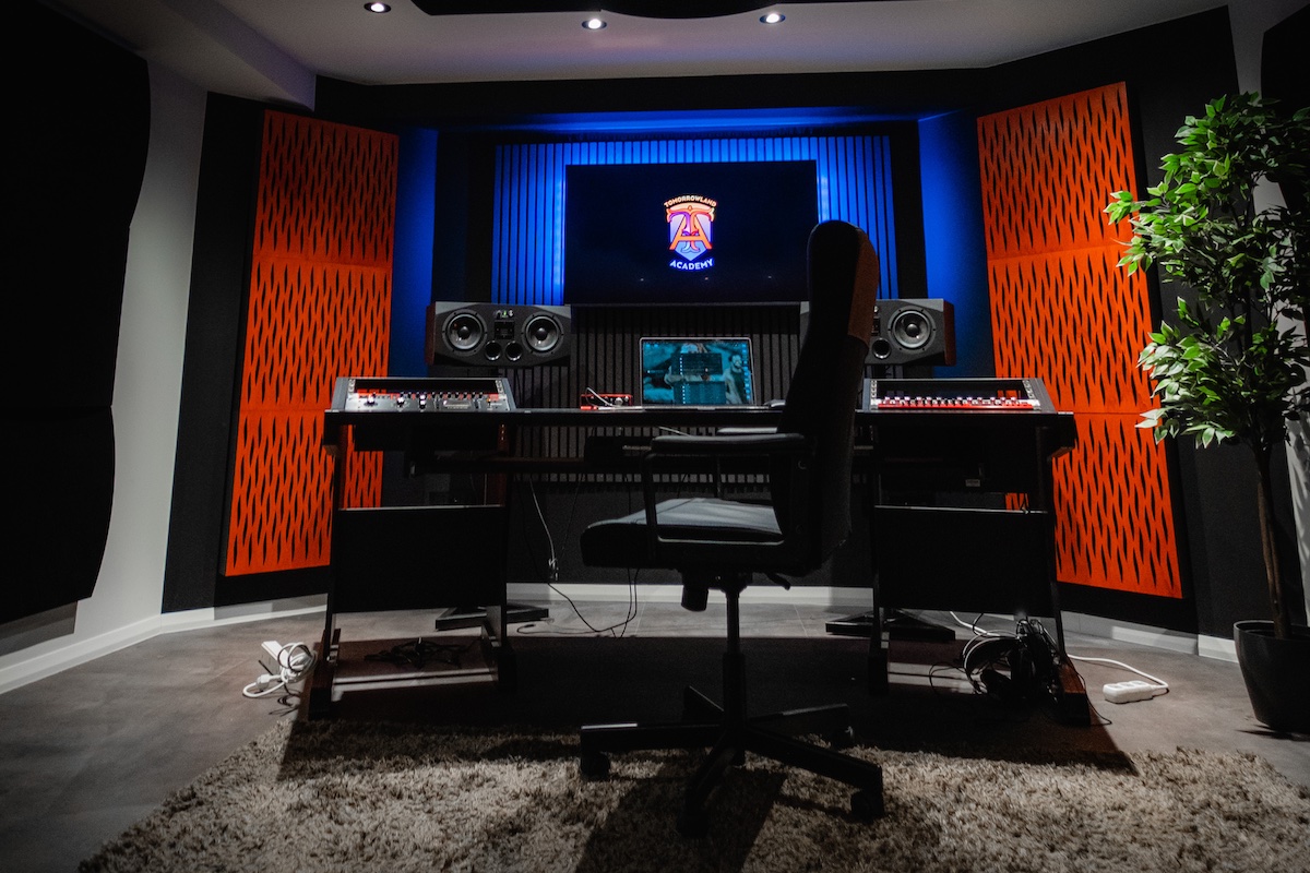 Tomorrowland: la sua Dj e Producer Academy online