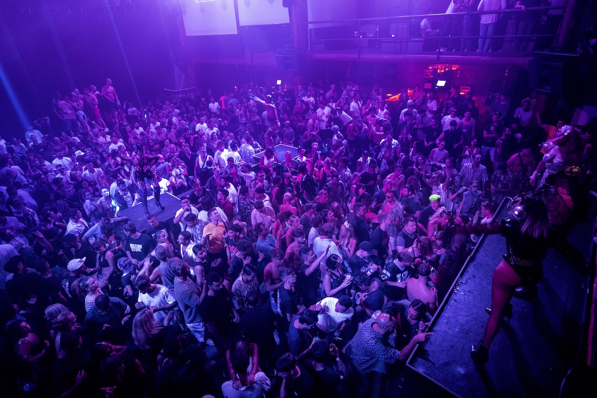HE.SHE.THEY.: la sua residenza all’Amnesia di Ibiza